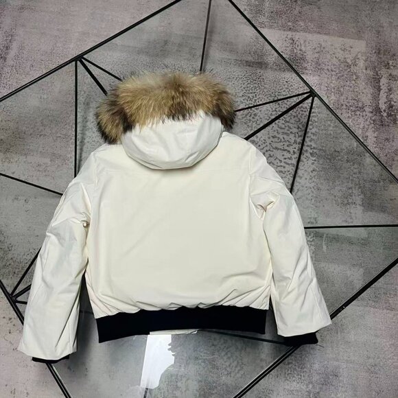 MLB Boston Red Sox style white down jacket, size M. - Picture 3 of 5